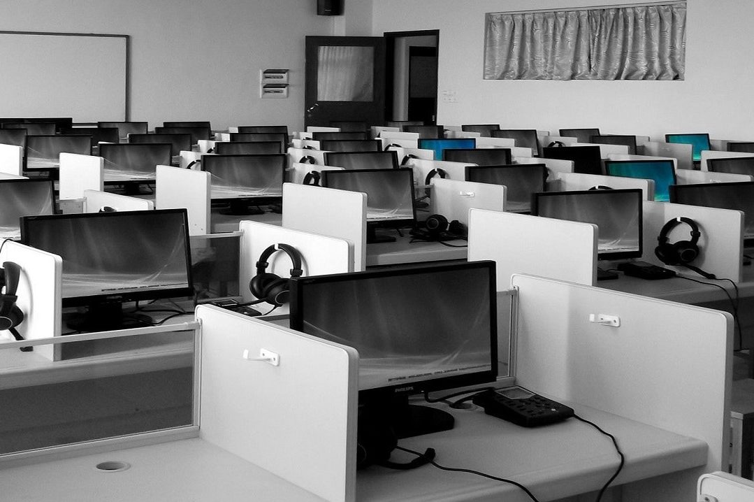cropped-business-businessmen-classroom-codmmunication-267507.jpg